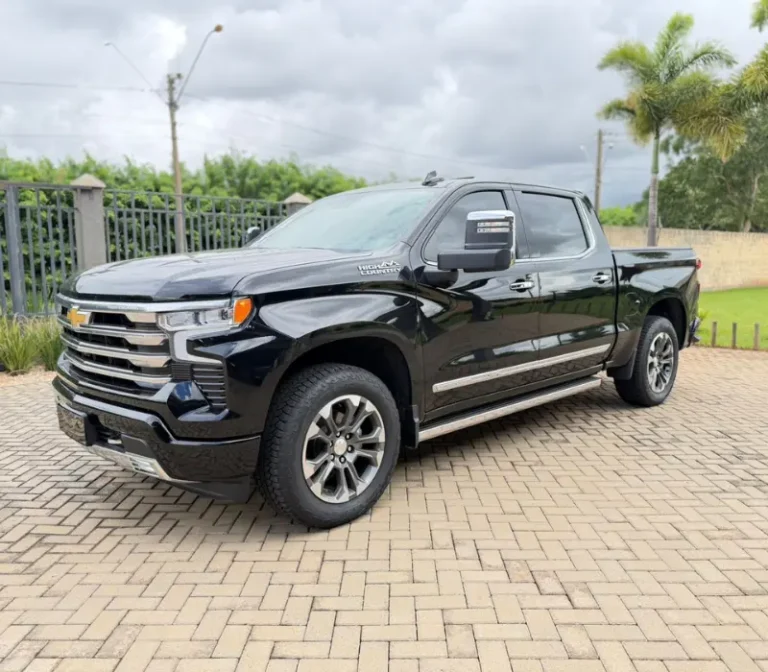 SILVERADO HIGHCOUNTRY FOTO ÂNGULO FRONTAL DIREITO