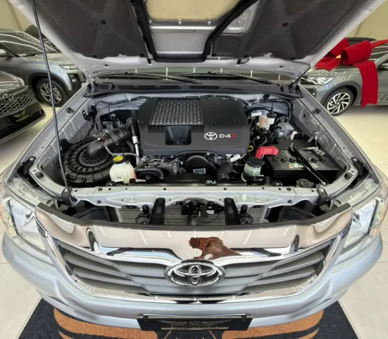 HILUX 3.0 SR DIESEL 4X4 MECÂNICA 2015_2015 Foto ângulo Capô