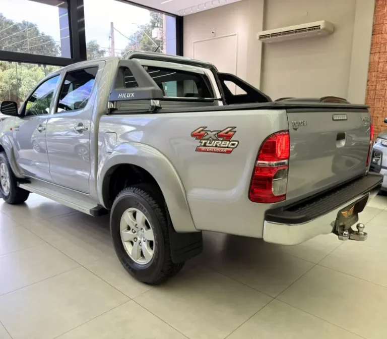 HILUX 3.0 SR DIESEL 4X4 MECÂNICA 2015_2015 foto ângulo traseiro direito