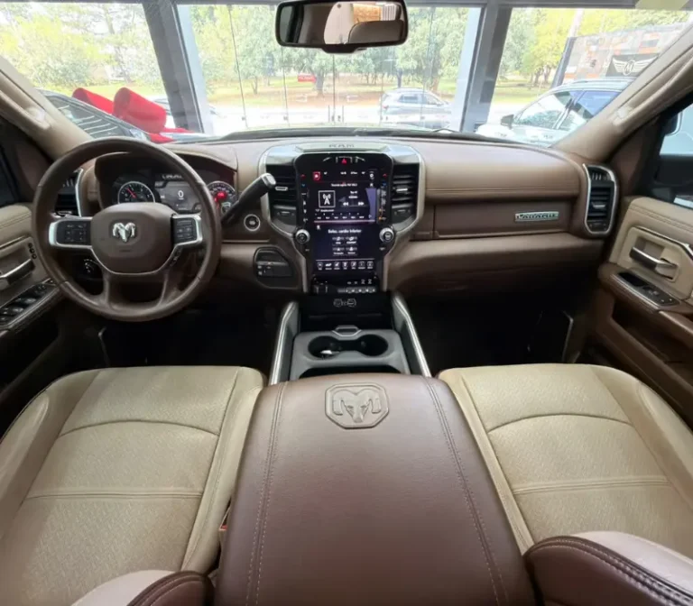 Carro - Seminovo - Carro usado - Carro de Luxo - carro em bom estado -