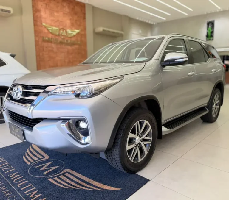 Carro - Seminovo - Carro usado - Carro de Luxo - carro em bom estado -