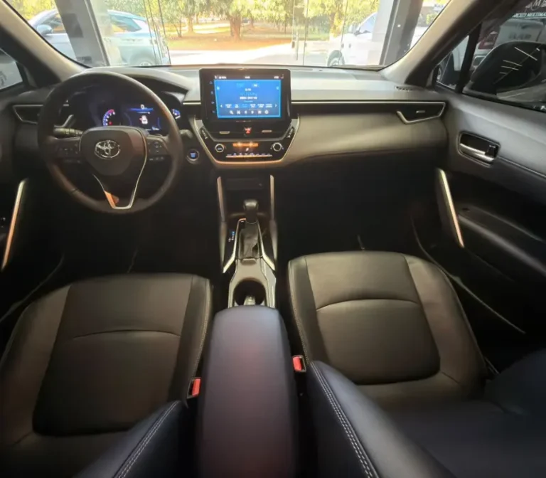 COROLLA CROSS 2.0 XRE FLEX CVT 2022_2023 37.000KM FOTO ÂNGULO INTERNO