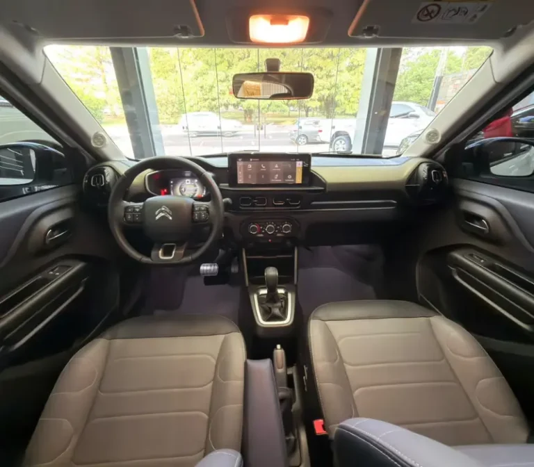 CITROËN C3 AIRCROSS 1.0 TURBO 200 FLEX SHINE 7LUGARES CVT 2024_2025 53.000KM FOTO INTERIOR