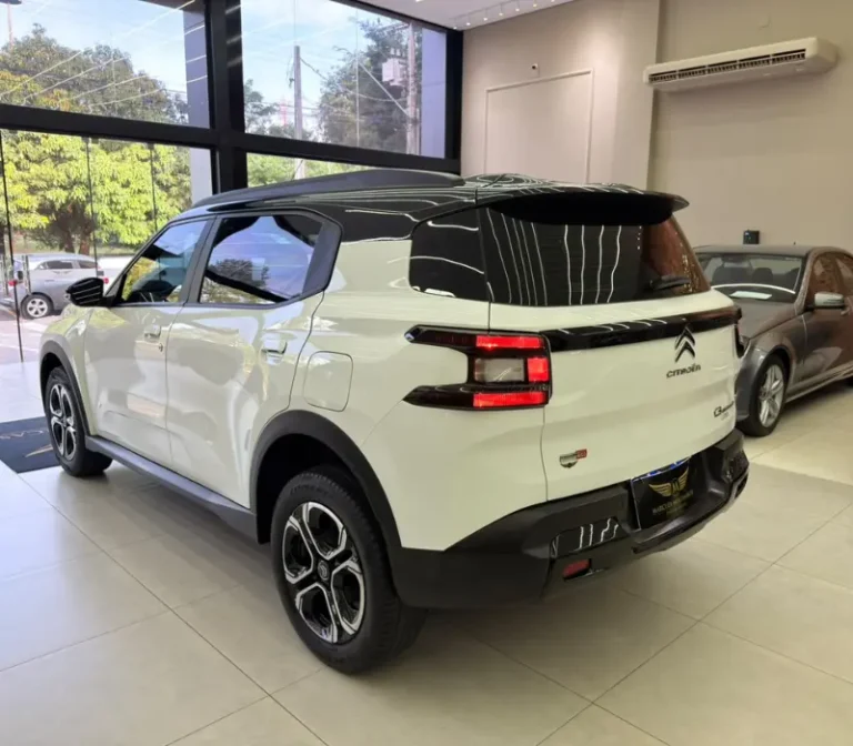 CITROËN C3 AIRCROSS 1.0 TURBO 200 FLEX SHINE 7LUGARES CVT 2024_2025 53.000KM FOTO TRASEIRO DIREITO