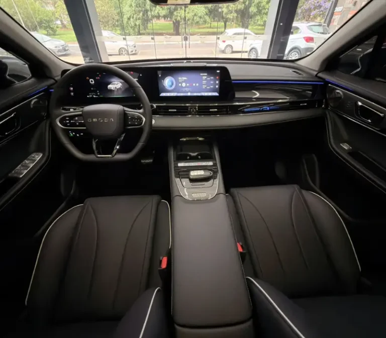 OMODA 5 1.5 TGDI HEV PRESTIGE DHT 2025_2026 4.800KM FOTO INTERNA 2